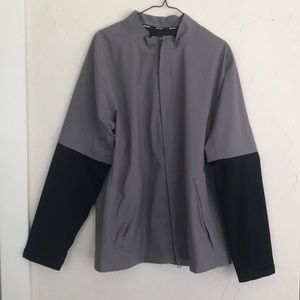 NIKE HYPERSHIELD CONVERTIBLE GOLF JACKET -large
